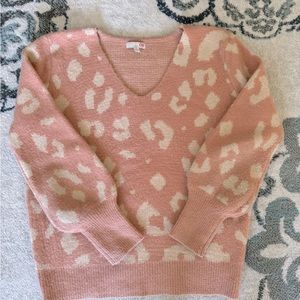 Gianni Bini Peach Leopard Print Sweater Size Small